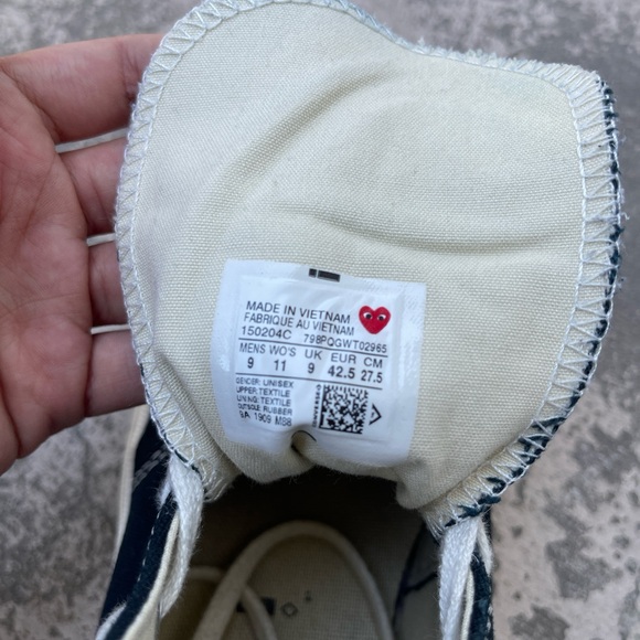 ‼️SOLD‼️Commes Des Garcons x Converse Heart Hightop Sneakers ♥️ - Picture 10 of 10